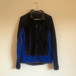 Black & blue colorblock Patagonia fleece jacket